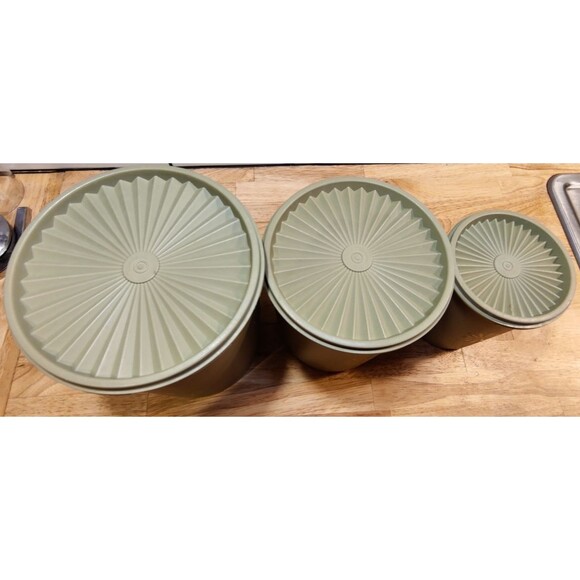 Vintage Tupperware Avocado Green Nesting Canisters With Matching Lids, Set Of 3 - Picture 3 of 16